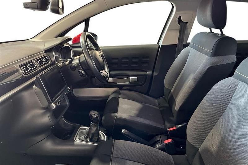 Used Citroën C3 Flair 83 HP (61 kW) 2019 Platinum grey with sport red roof Hatchback