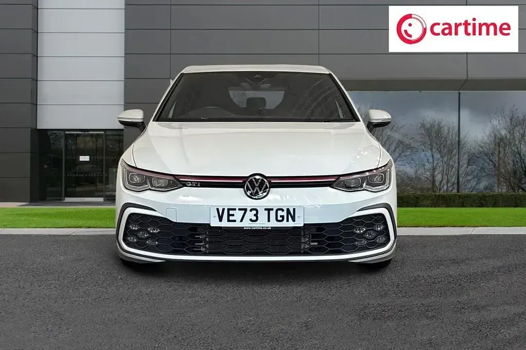 Used VW Golf VIII GTI 245 HP (180 kW) 2024 White Hatchback