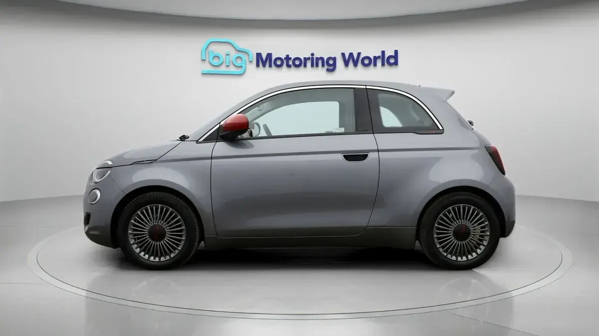 Used Fiat 500e Red 86 kW (118 HP) 2022 Grey Hatchback