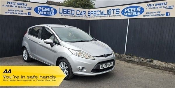 Silver Used 2010 Ford Fiesta Zetec Hatchback | £2,375 (Fair price) - Image 1/4