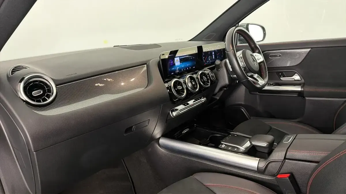 Used Mercedes GLA200 Executive 163 HP (119 kW) 2022 Grey SUV