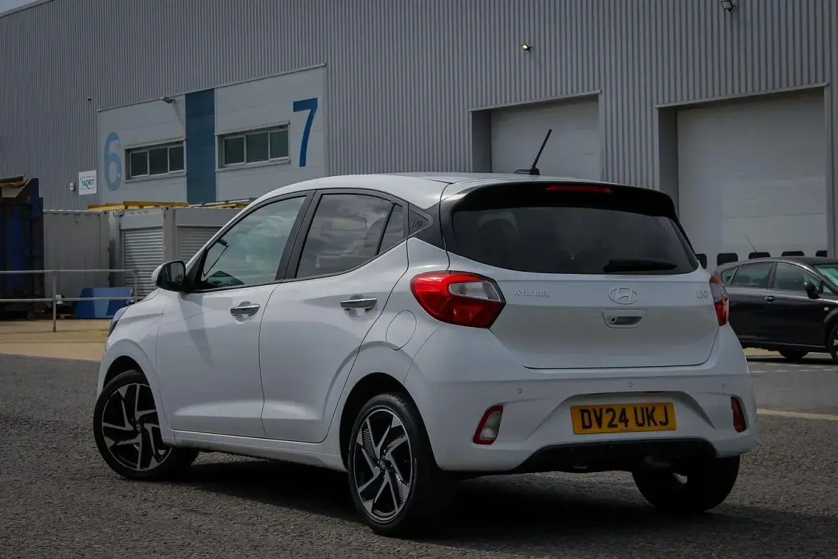 Used Hyundai i10 Premium 2024 White Hatchback