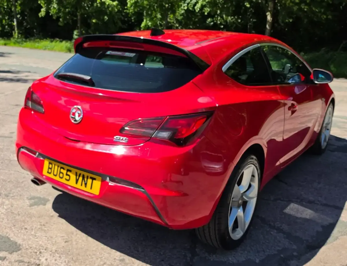 Used Vauxhall Astra GTC SRi 2015 Red Hatchback