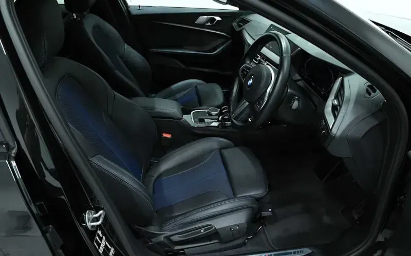 Used BMW 118 M Sport 136 HP (100 kW) 2023 Black Hatchback