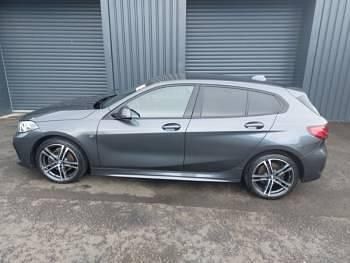 Usado BMW 118 M Sport 140 CV (102 kW) 2020 Gris Utilitario