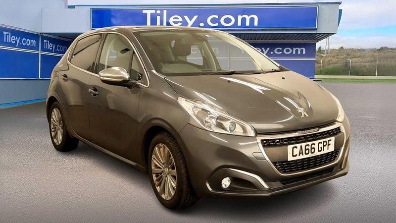 Grey Used 2016 Peugeot 208 Allure Hatchback | £6,490 (Fair price) - Image 1/2