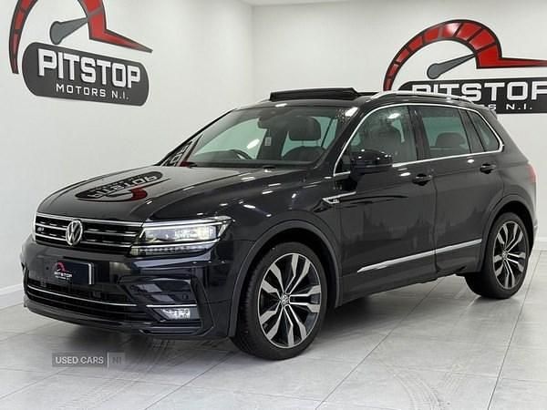 Black Used 2017 VW Tiguan R-line SUV | £15,490 (Good price) - Image 1/4