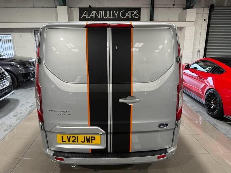 Usado Ford Transit Custom Sport 185 HP (136 kW) 2021 Prateado Van