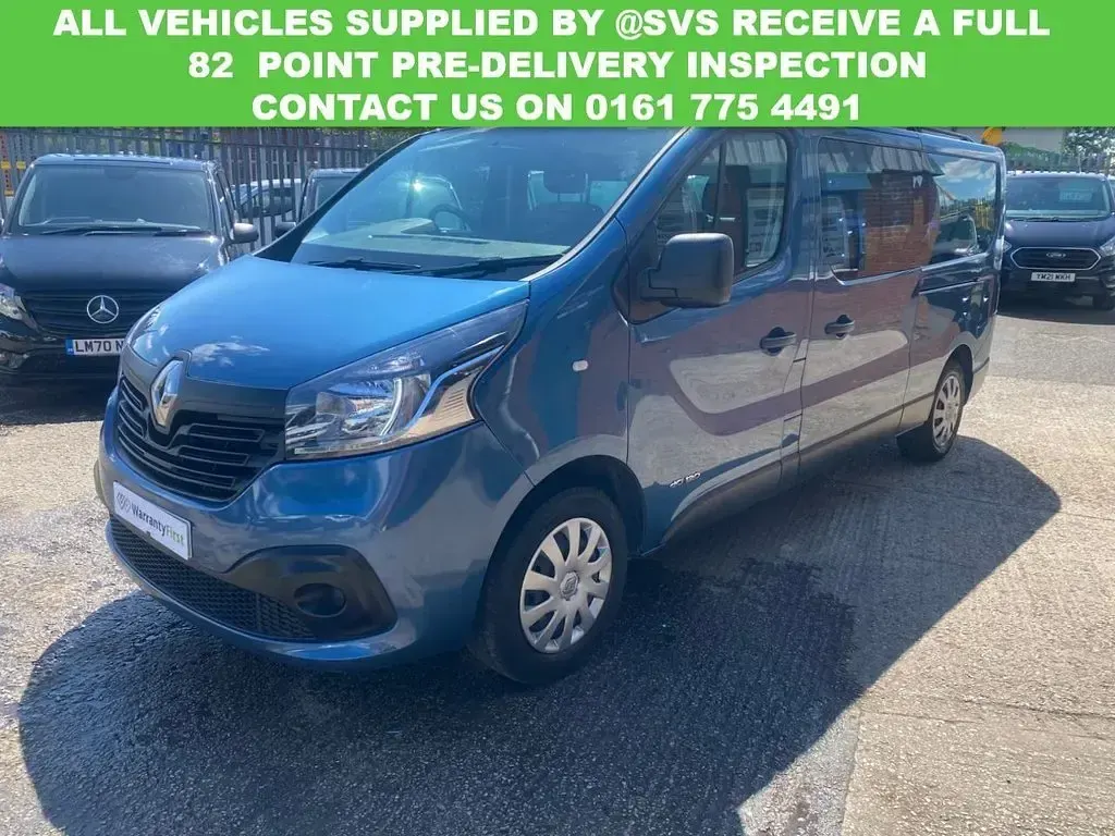 Used Renault Trafic Business 120 HP (88 kW) 2017 Blue MPV