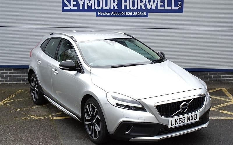 Usado Volvo V40 Pro 152 CV (111 kW) 2019 Utilitario