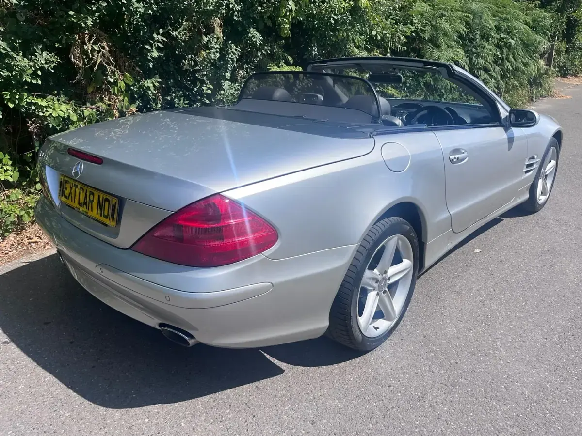 Used Mercedes SL500 306 HP (225 kW) 2003 Silver Cabriolet
