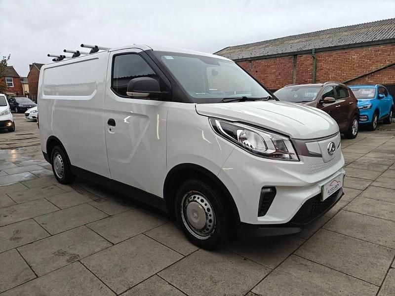 White Used 2023 Maxus eDeliver 3 Van | £8,965 (Fair price) - Image 1/4