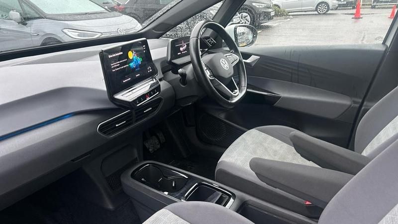 Used VW ID.3 Pro Performance 150 kW (204 HP) 2022 Glacier white metallic black Hatchback