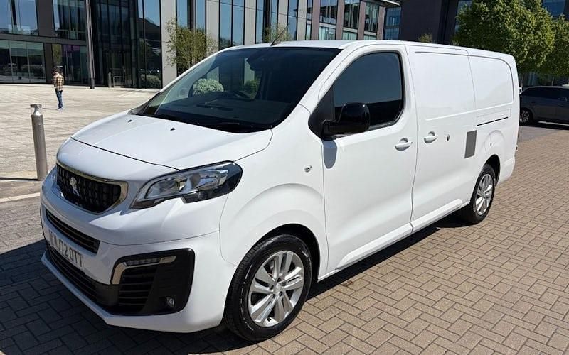 Begagnad Peugeot Expert Premium 102 HK (75 kW) 2022 Van