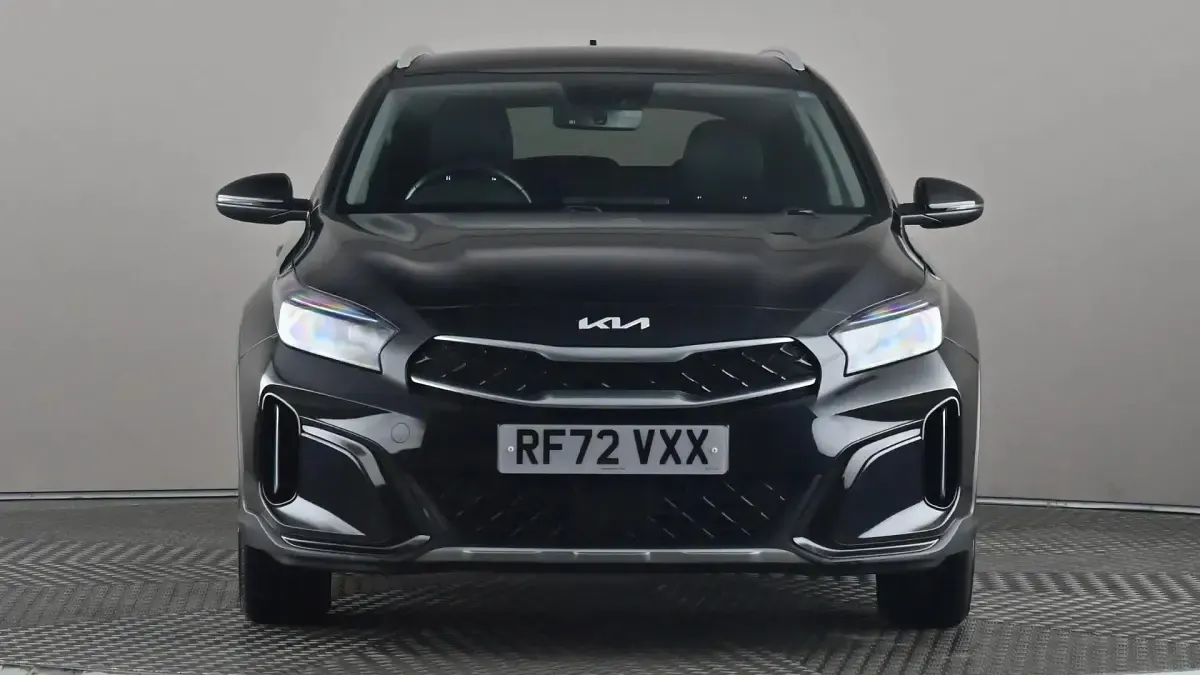 Usado Kia XCeed 139 HP (102 kW) 2023 Preto SUV