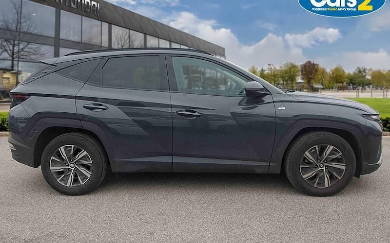 Used Hyundai Tucson SE 180 HP (132 kW) 2023 Grey SUV