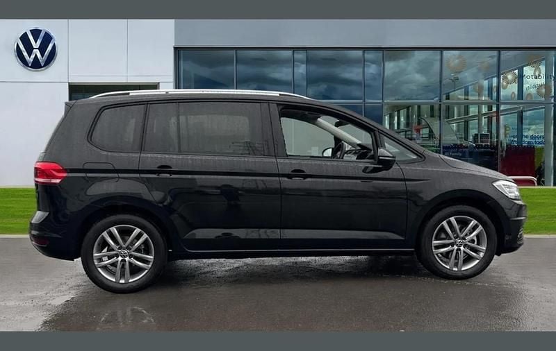 Used VW Touran Match 147 HP (108 kW) 2025 Black MPV