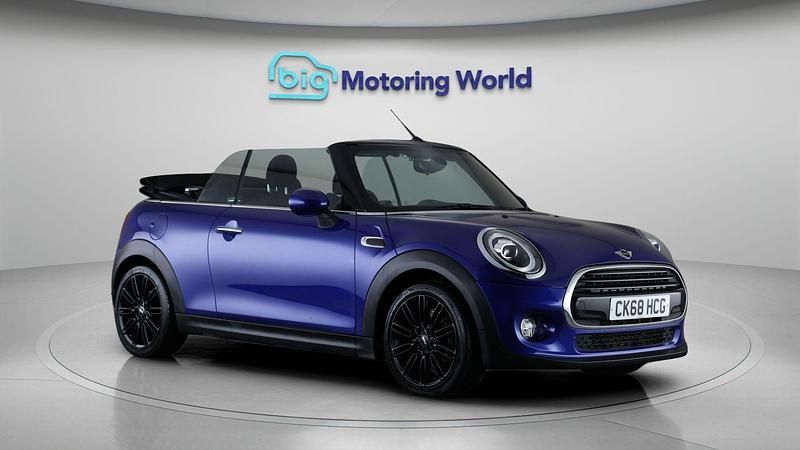 Used 2018 Mini Cooper Hatchback | £11,300 (Fair price) - Image 1/4