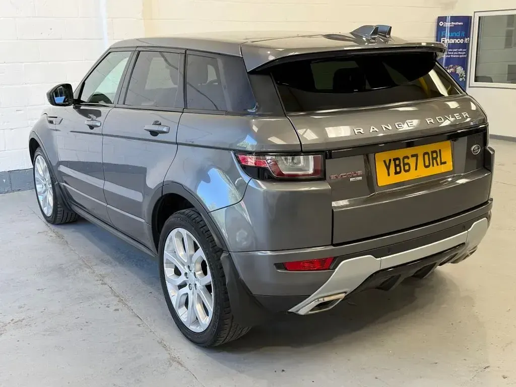 Used Land Rover Range Rover evoque HSE Dynamic 180 HP (132 kW) 2017 Grey Estate