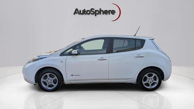 Used Nissan Leaf Acenta 80 kW (109 HP) 2016 White Hatchback