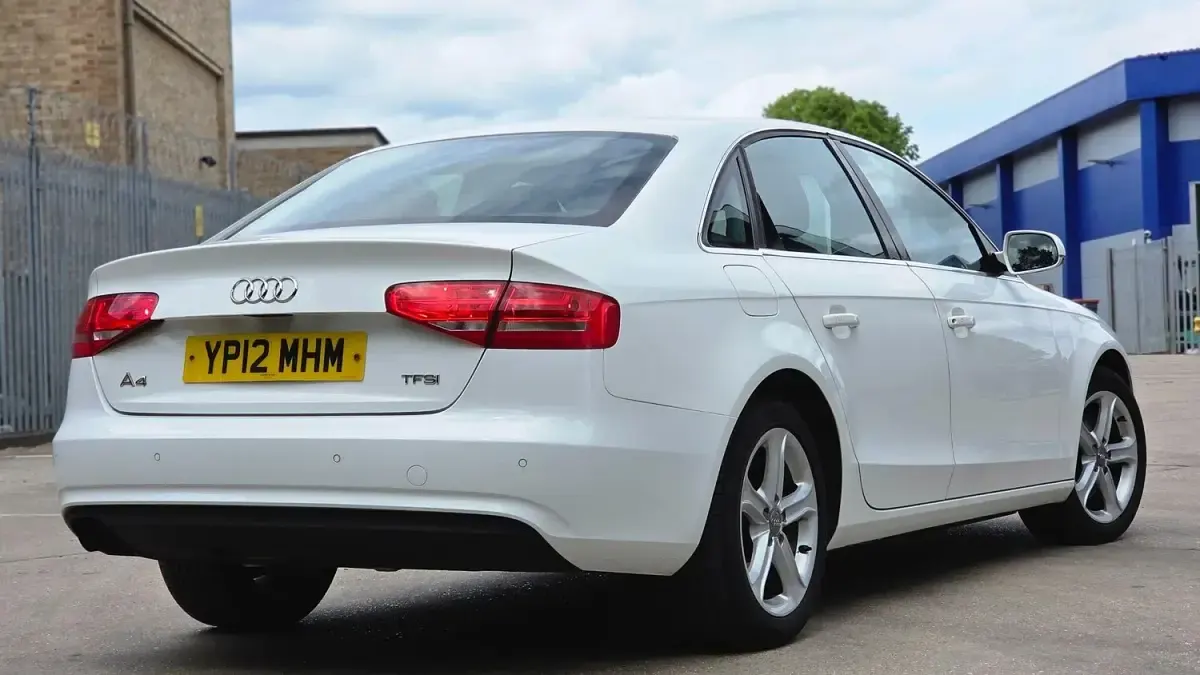Used Audi A4 170 HP (125 kW) 2012 White Sedan