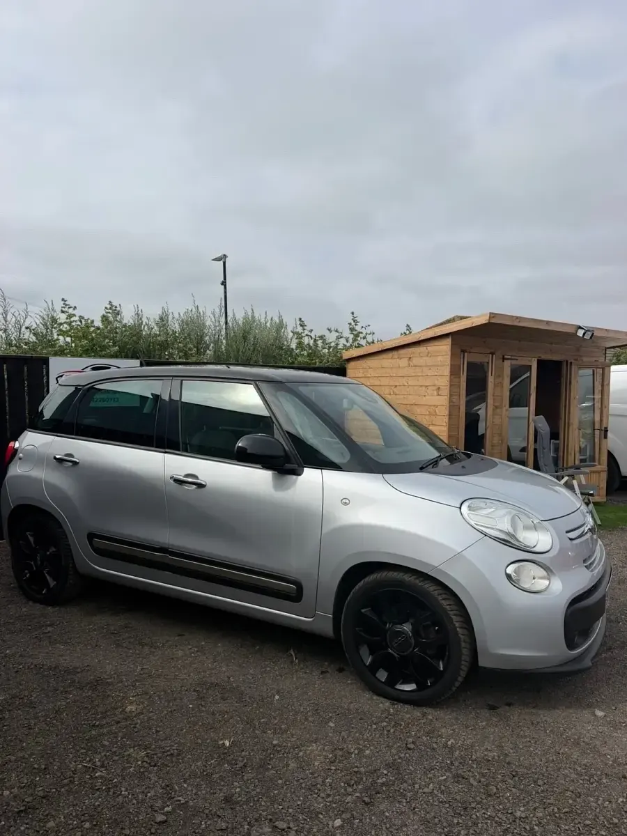 Used Fiat 500L Lounge 2013 Silver MPV