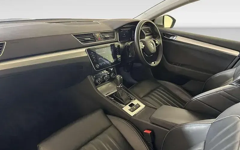 Used Skoda Superb SE Technology 150 HP (110 kW) 2023 Grey Hatchback