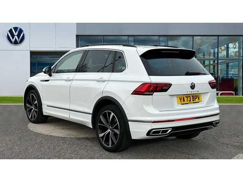 Used VW Tiguan R-line 150 HP (110 kW) 2024 Pure white SUV
