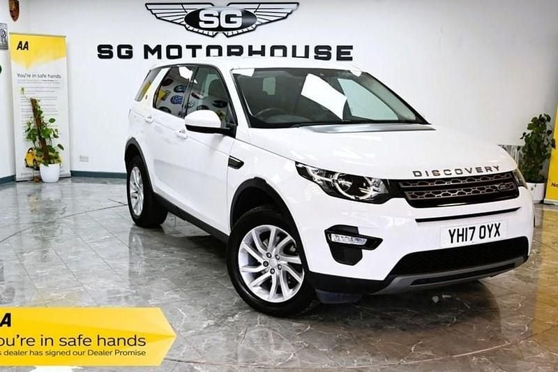 White Used 2017 Land Rover Discovery Sport SE SUV | £11,395 (Good price) - Image 1/1