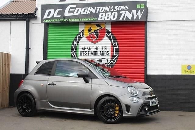 Used Abarth 695 Competizione 180 HP (132 kW) 2023 Orange Hatchback