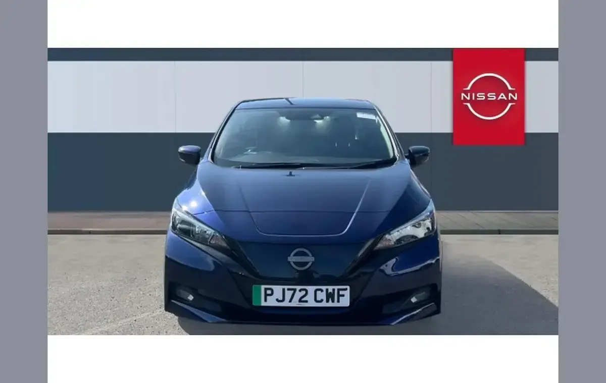 Used Nissan Leaf Acenta 108 kW (147 HP) 2022 Blue Hatchback