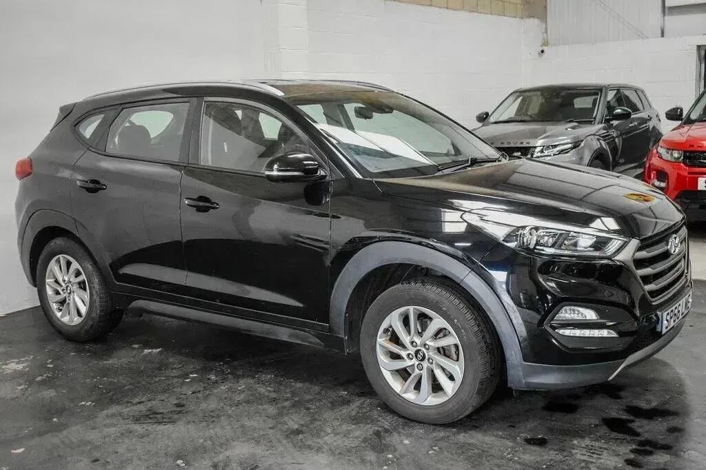 Used Hyundai Tucson SE 116 HP (85 kW) 2016 Black SUV
