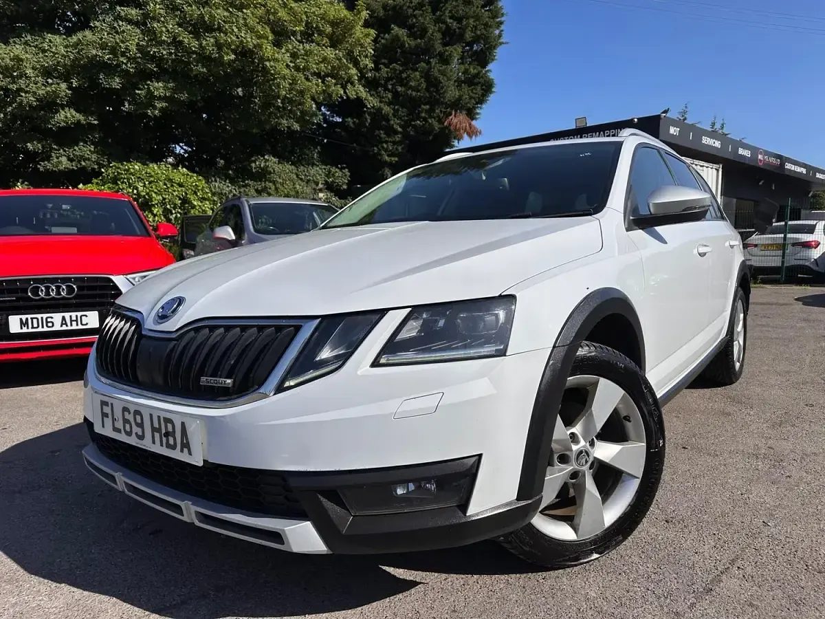Used Skoda Octavia Scout 4x4 2019 White Estate
