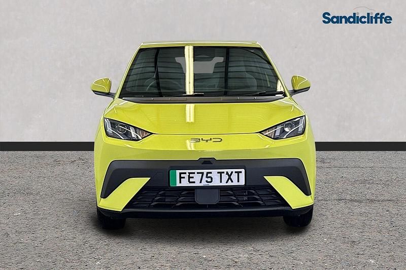 New BYD Dolphin 42 kW (58 HP) 2025 Lime green Hatchback