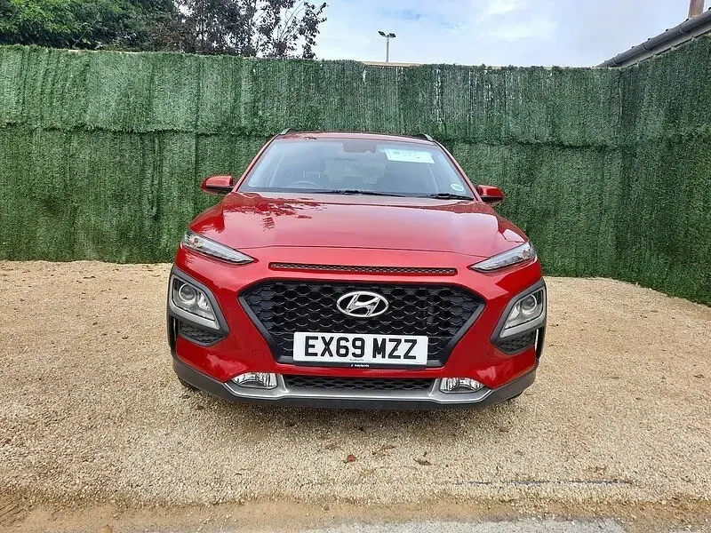Used Hyundai Kona SE 118 HP (86 kW) 2019 Red SUV