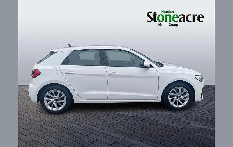Used Audi A1 Sport 108 HP (79 kW) 2021 White SUV