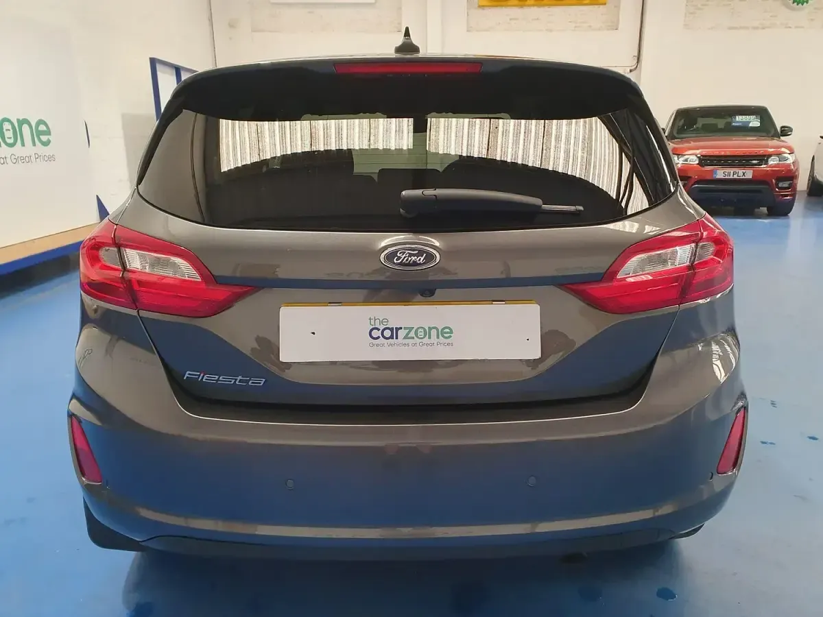 Used Ford Fiesta Titanium 100 HP (73 kW) 2019 Grey Hatchback