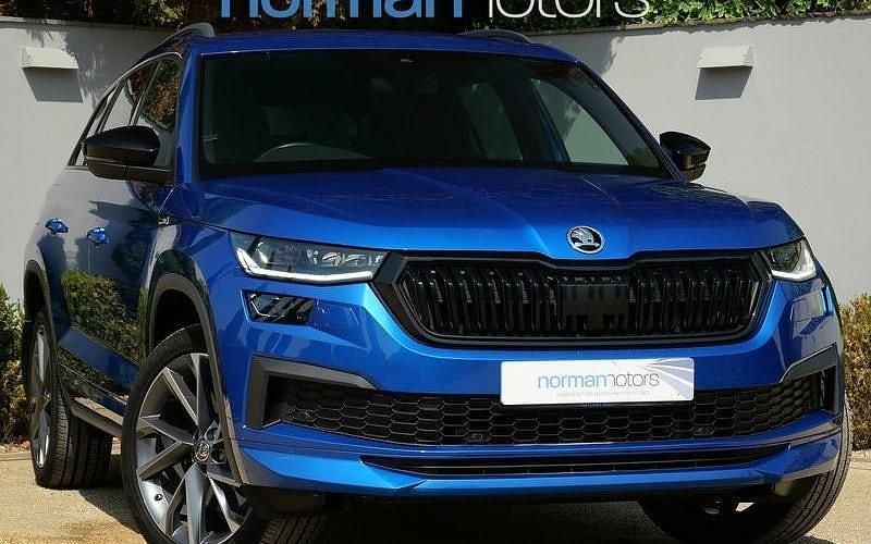 Used 2024 Skoda Kodiaq SportLine SUV | £28,495 (Good price) - Image 1/3