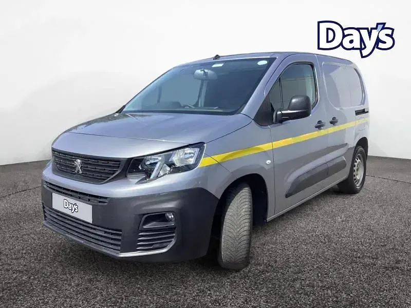 Used Peugeot Partner S 131 HP (96 kW) 2020 Grey MPV
