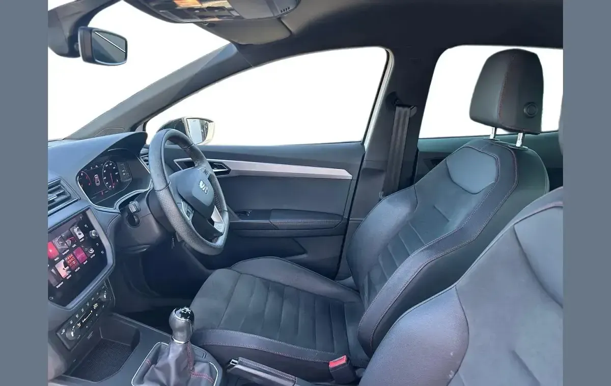 Used Seat Ibiza FR Sport 113 HP (83 kW) 2020 White Hatchback