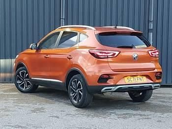 Used MG ZS Exclusive 106 HP (77 kW) 2021 Orange SUV