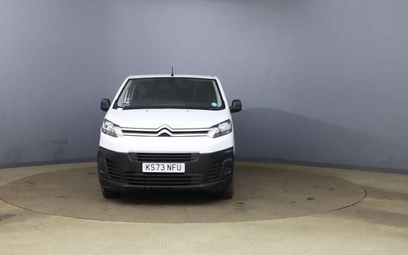 Used Citroën Dispatch 102 HP (75 kW) 2023 White MPV