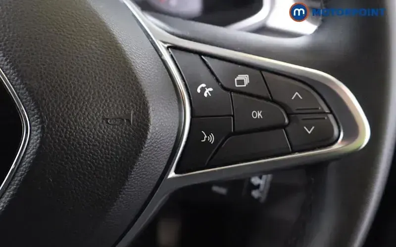 Used Renault Captur Engineered 140 HP (102 kW) 2022 Black SUV