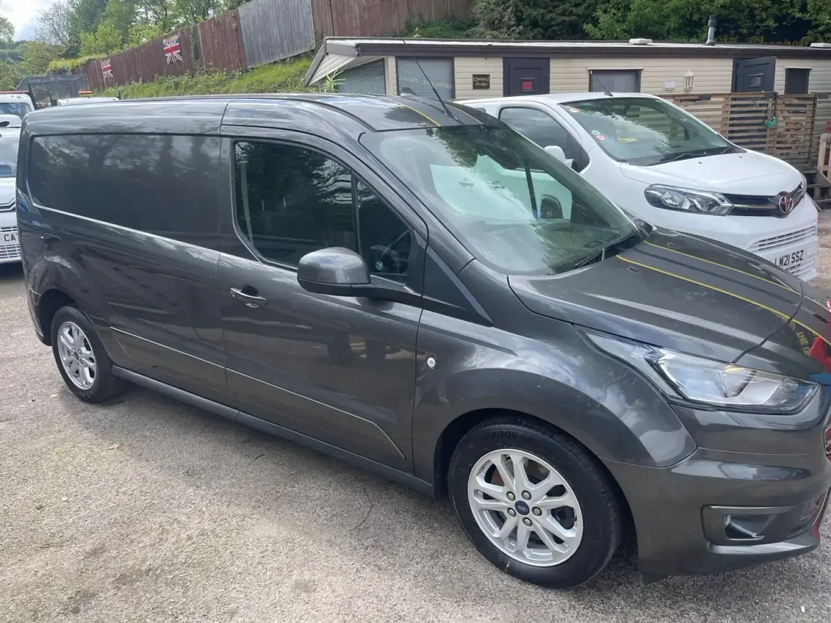 Second-hand Ford Transit Connect Limited 120 CP (88 kW) 2022 Gri Monovolum