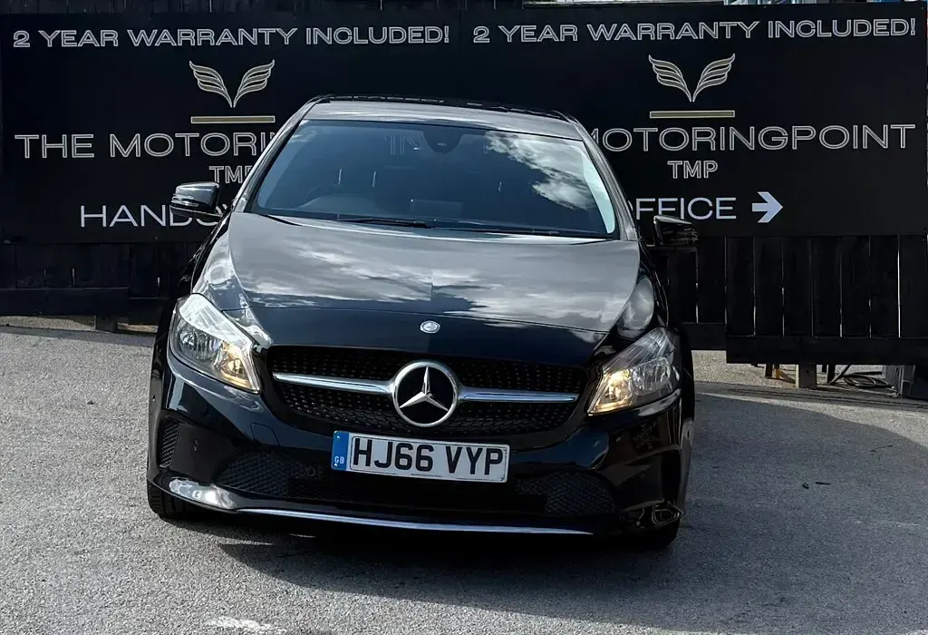 Used Mercedes A160 Executive 102 HP (75 kW) 2016 Black Hatchback