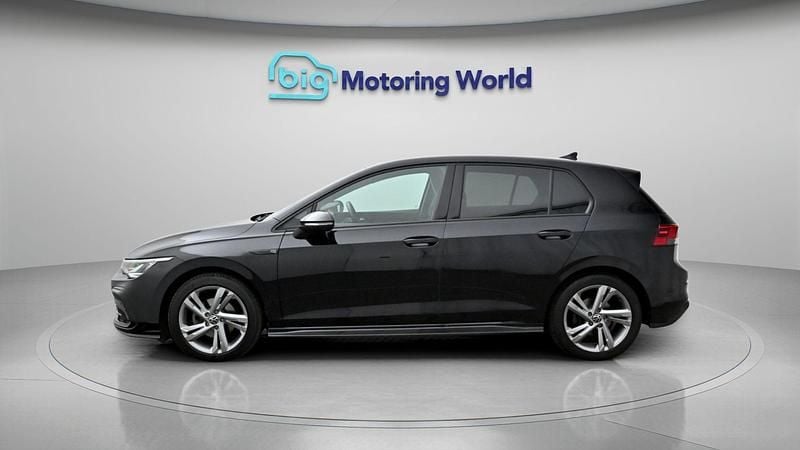Used VW Golf VIII R-line 148 HP (108 kW) 2023
