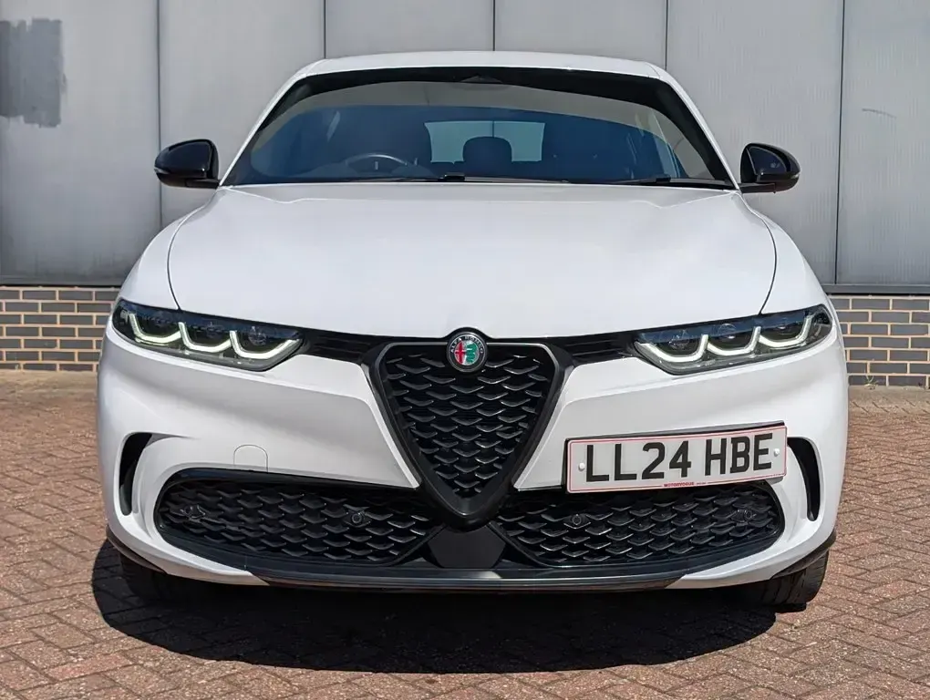 Used Alfa Romeo Tonale Sprint 160 HP (117 kW) 2024 White SUV