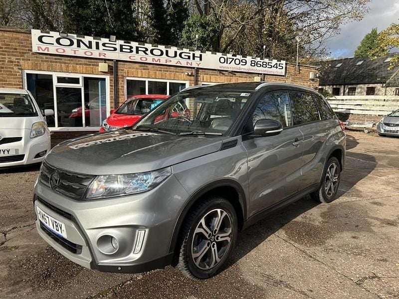Grey/black Used 2017 Suzuki Vitara SZ5 Hatchback | £7,995 (Fair price) - Image 1/4