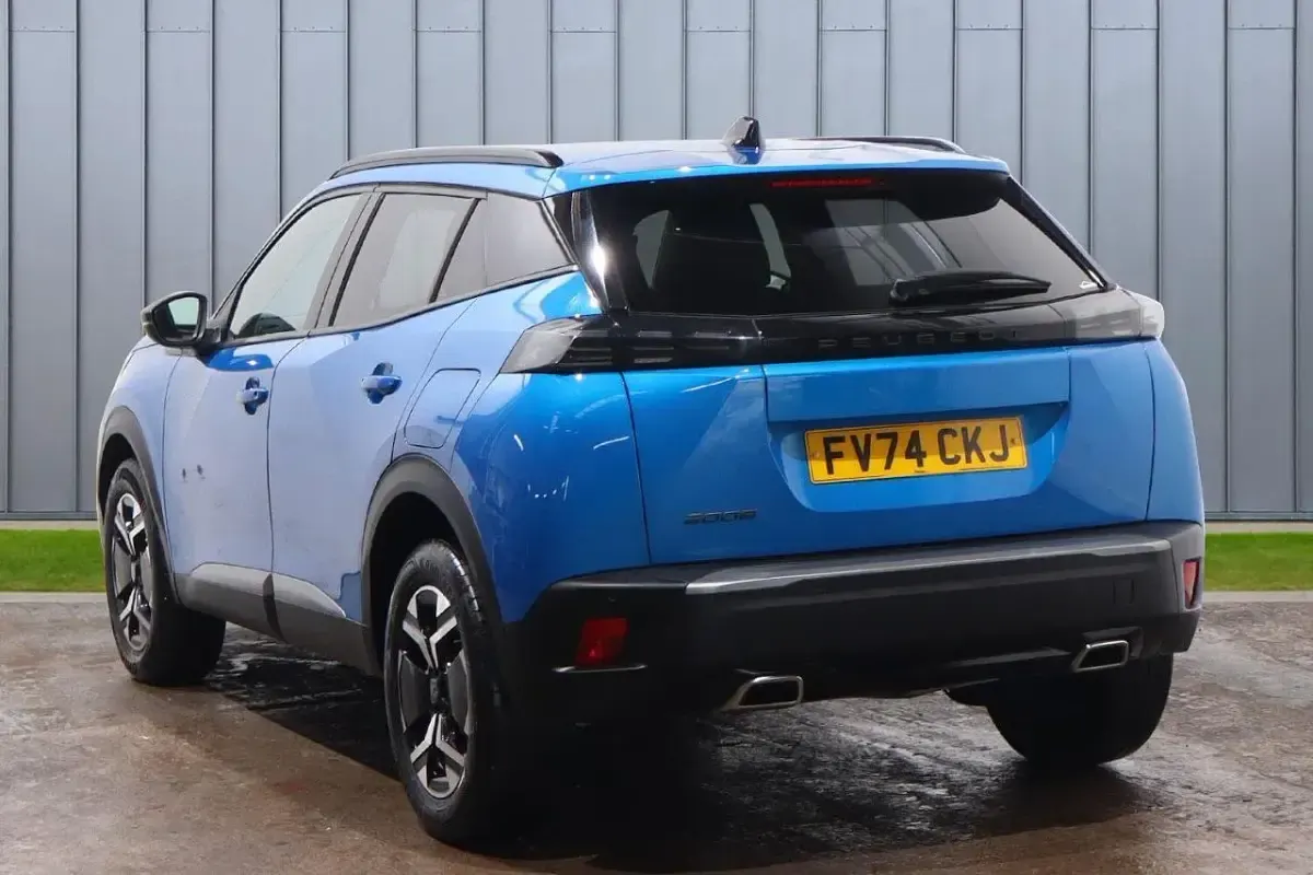 Used Peugeot 2008 Allure 129 HP (94 kW) 2024 Blue SUV