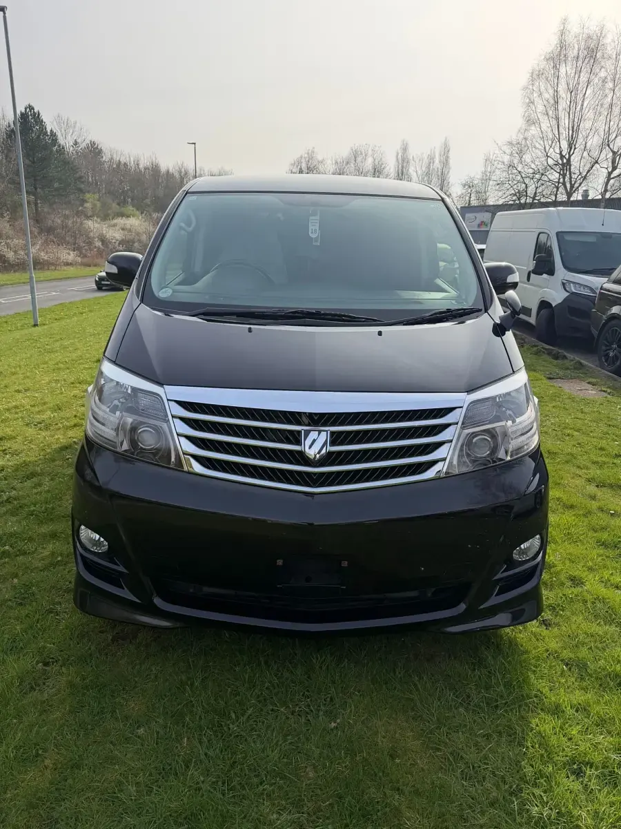 Usado Toyota Alphard 159 HP (116 kW) 2006 Preto Monovolume